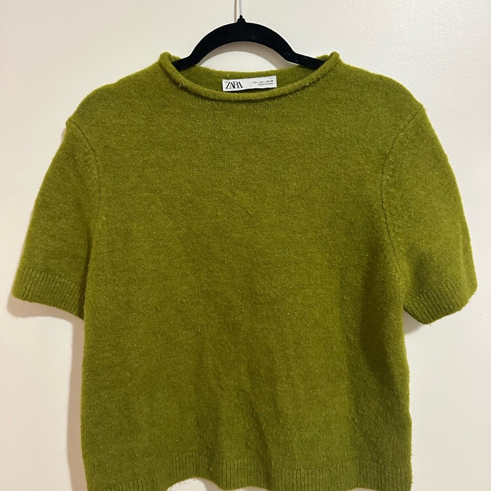 Zara sweater top